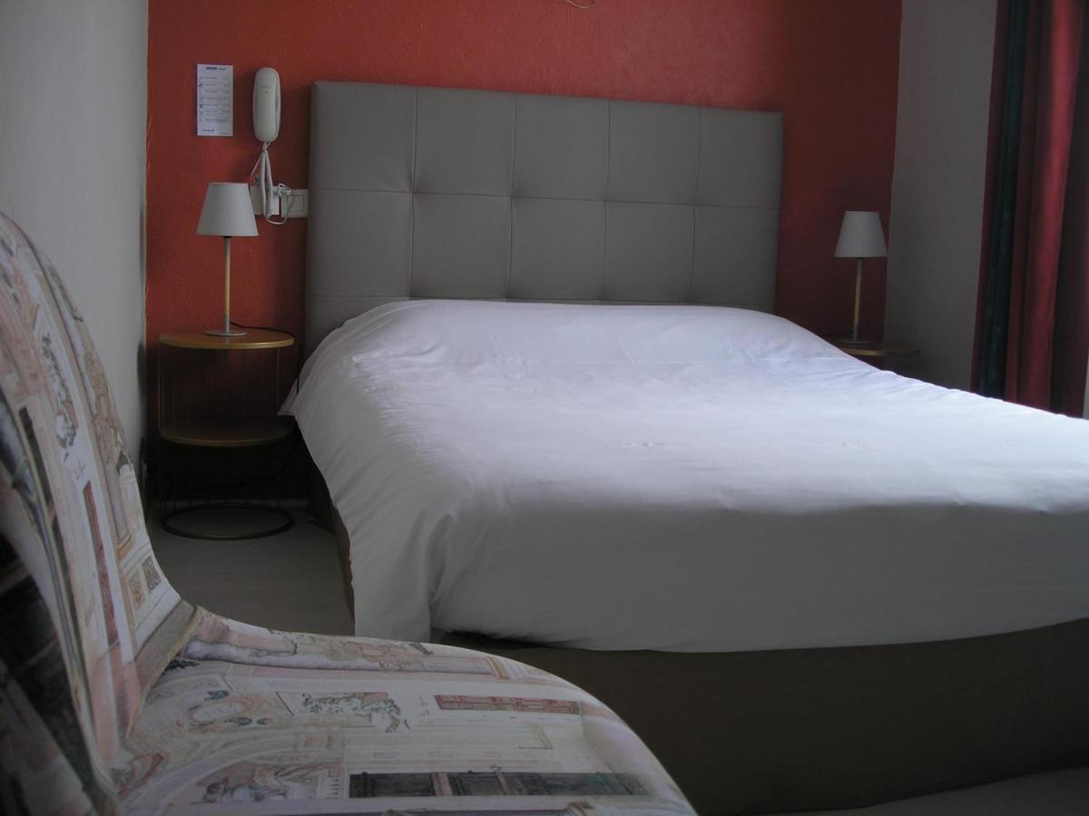 Auberge Du Calvaire Pontchâteau Eksteriør bilde