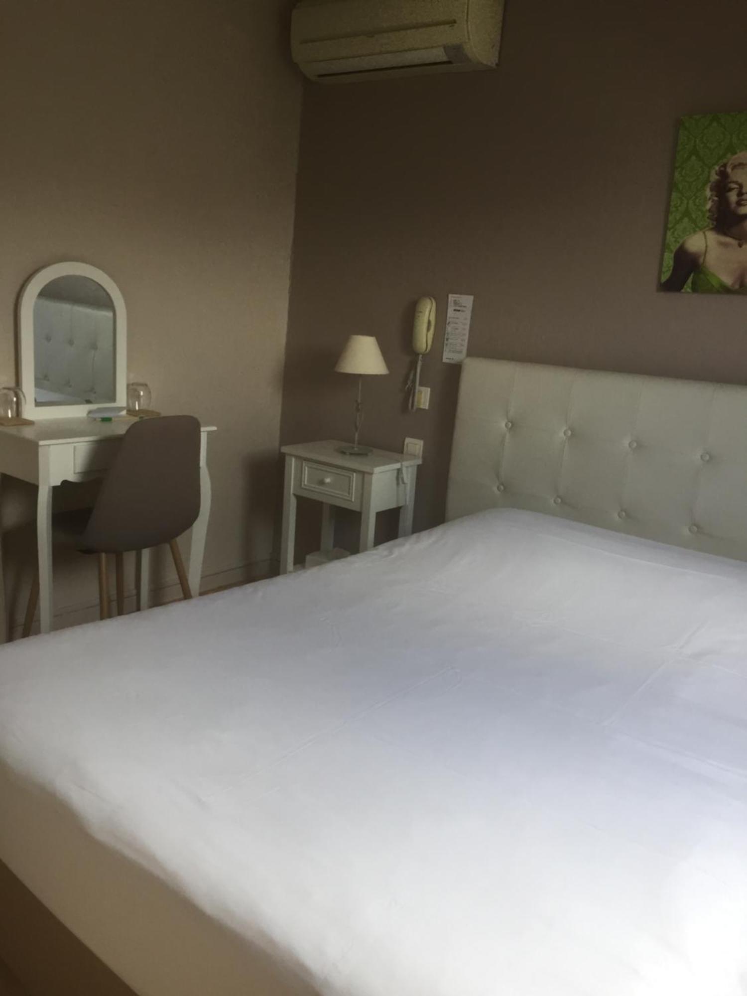 Auberge Du Calvaire Pontchâteau Eksteriør bilde